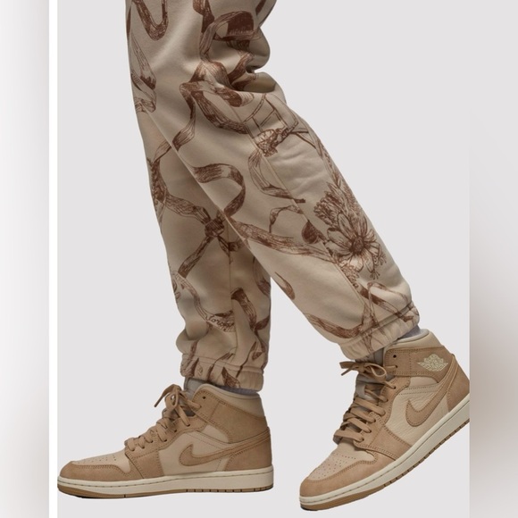 Air Jordan Womens Brooklyn Jogger Pants  All Over Print FZ2237-010 Brown  Sz XS​ - Picture 2 of 7